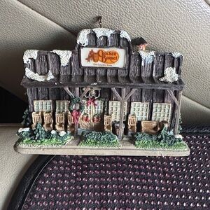 Cracker Barrel Rustic Cabin Ornament with Brown and Green Accents Vintage 2005